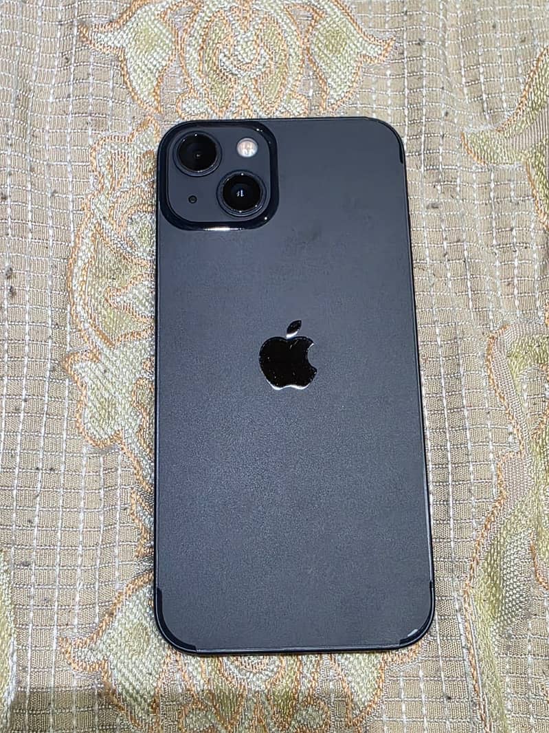 Apple iPhone 13 2