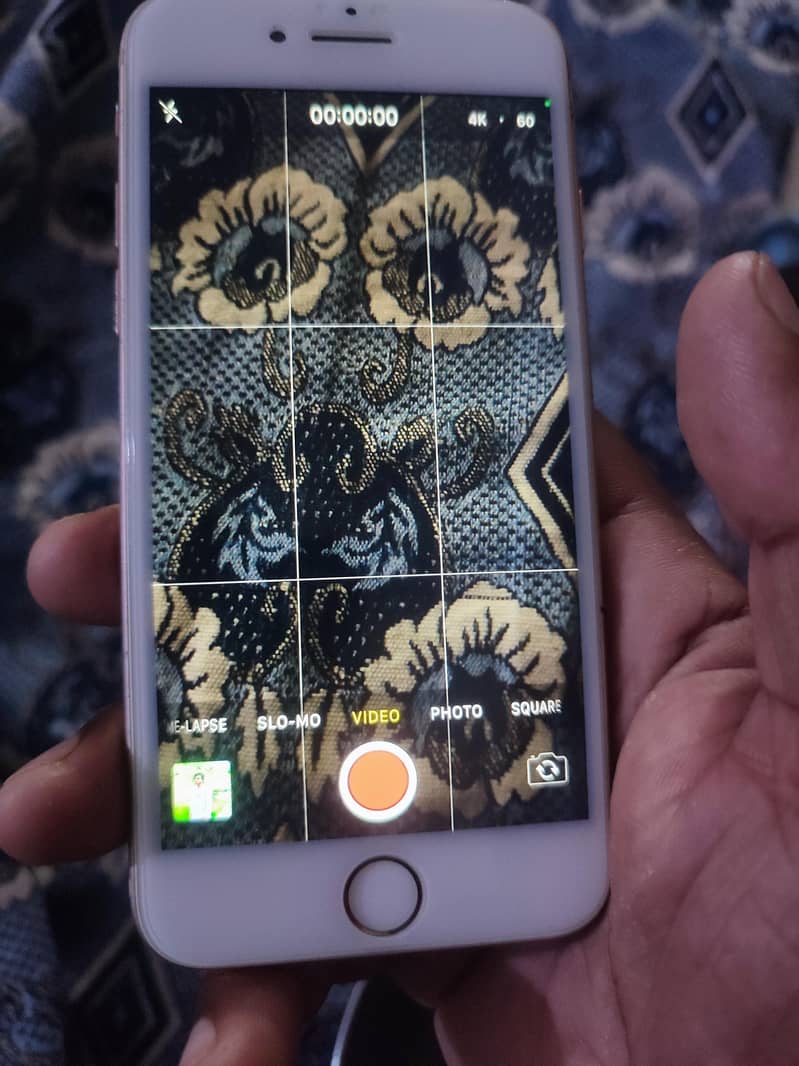 Apple iPhone 8 6