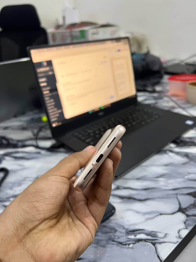 Google Pixel 8 2