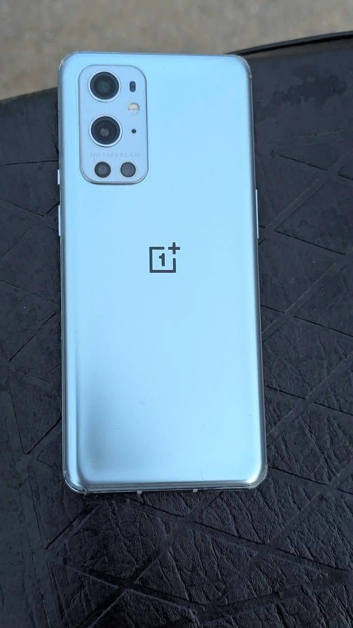 One Plus 9 Pro 6