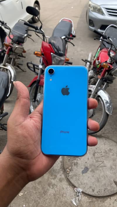 Apple iPhone XR