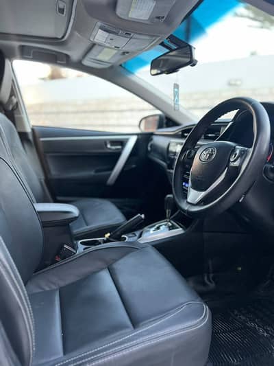 Toyota  Grande 2023 Full OrignalBeige After Market black interior