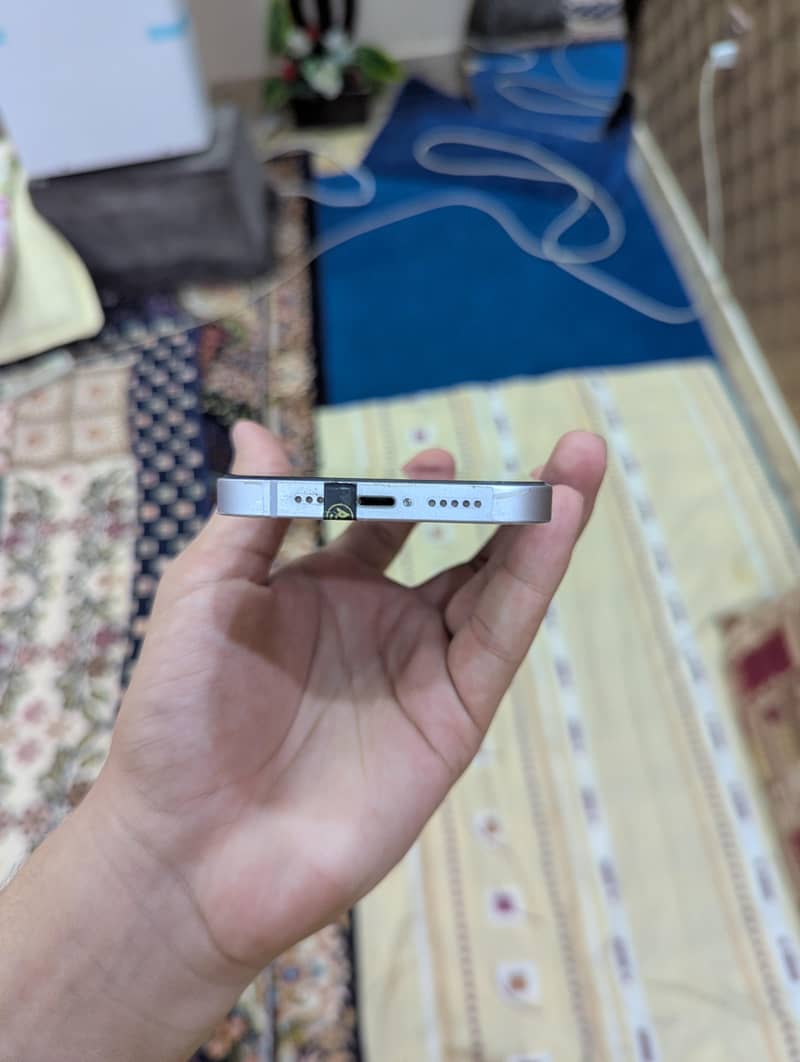 iPhone 14 plus 10/10 4