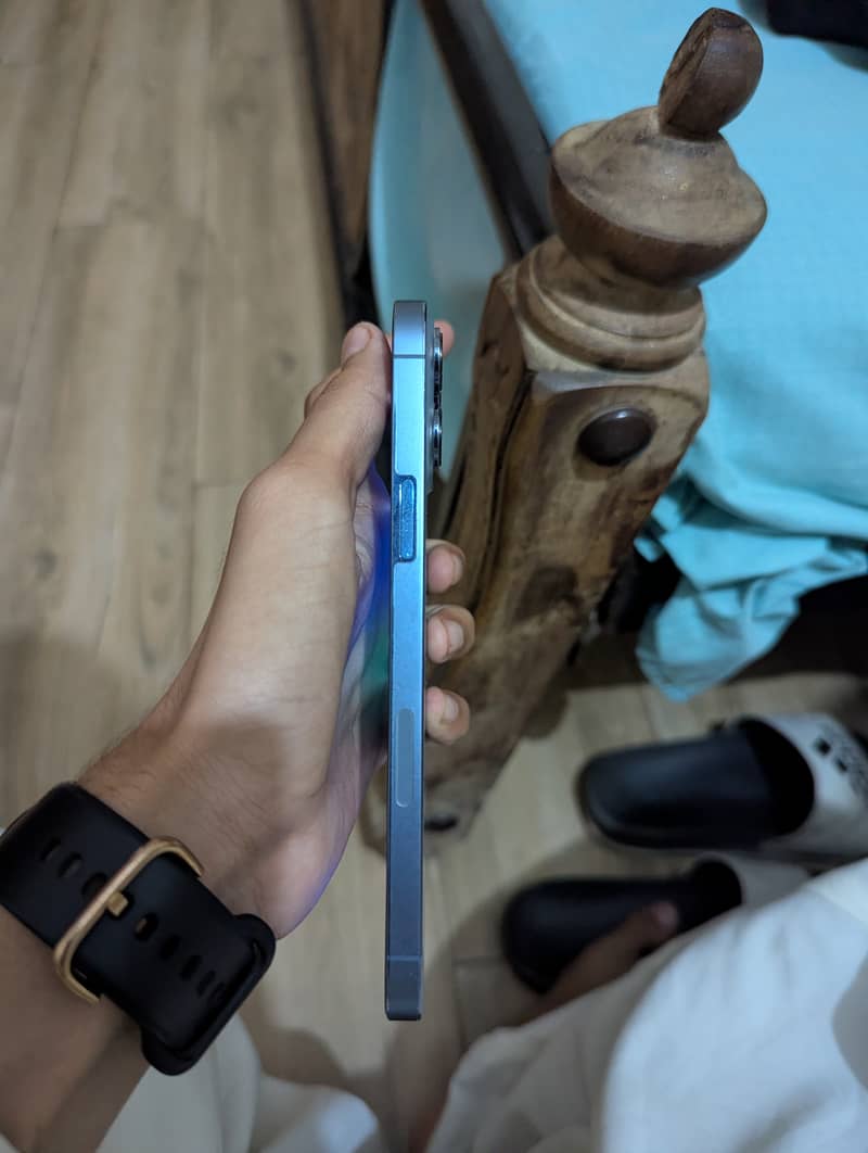 Apple iPhone 13 Pro Max 3