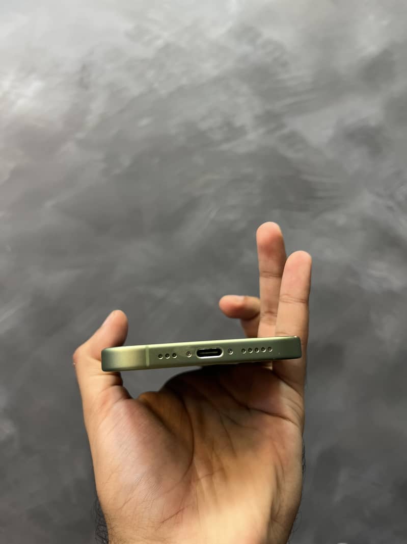 Apple iPhone 17 3