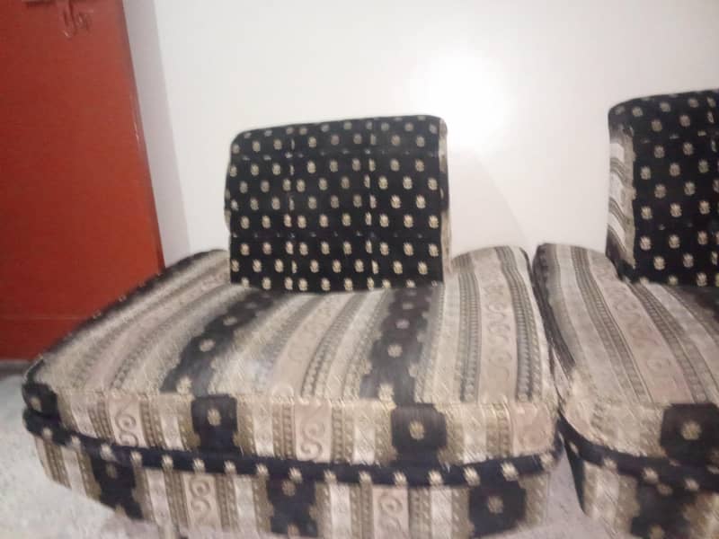 Sevan seater sofa for sale 3