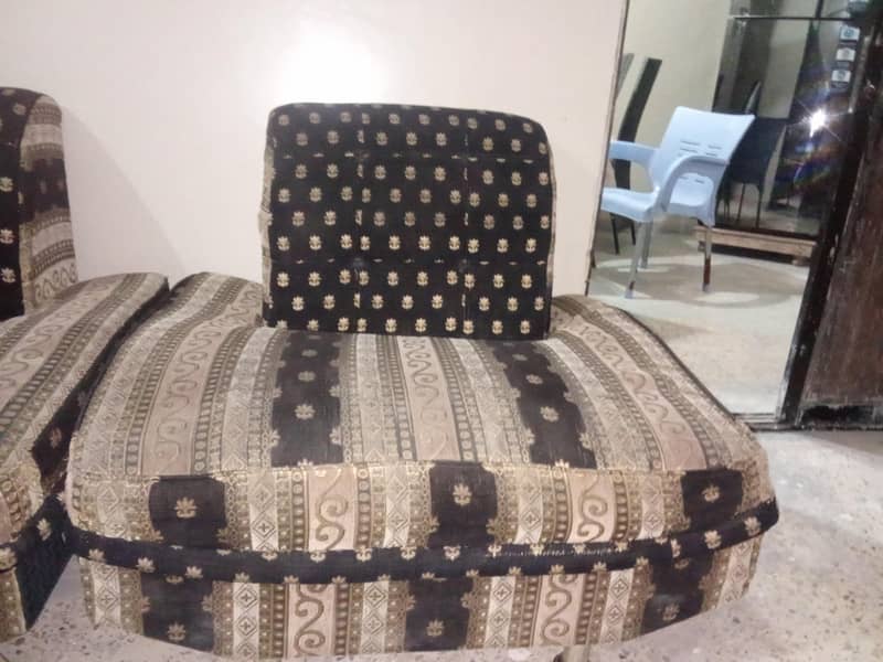 Sevan seater sofa for sale 4