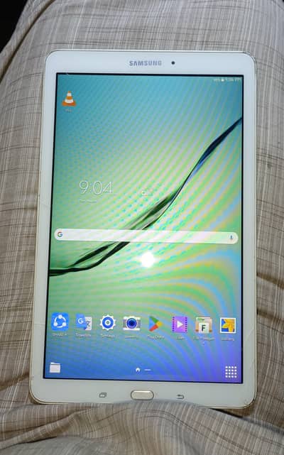 Sumsung glaxy tab E  8/gb