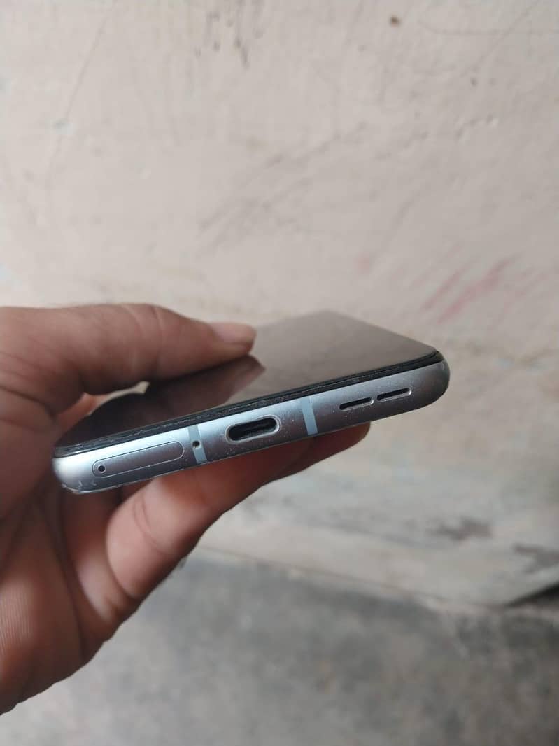 One Plus 9R 2