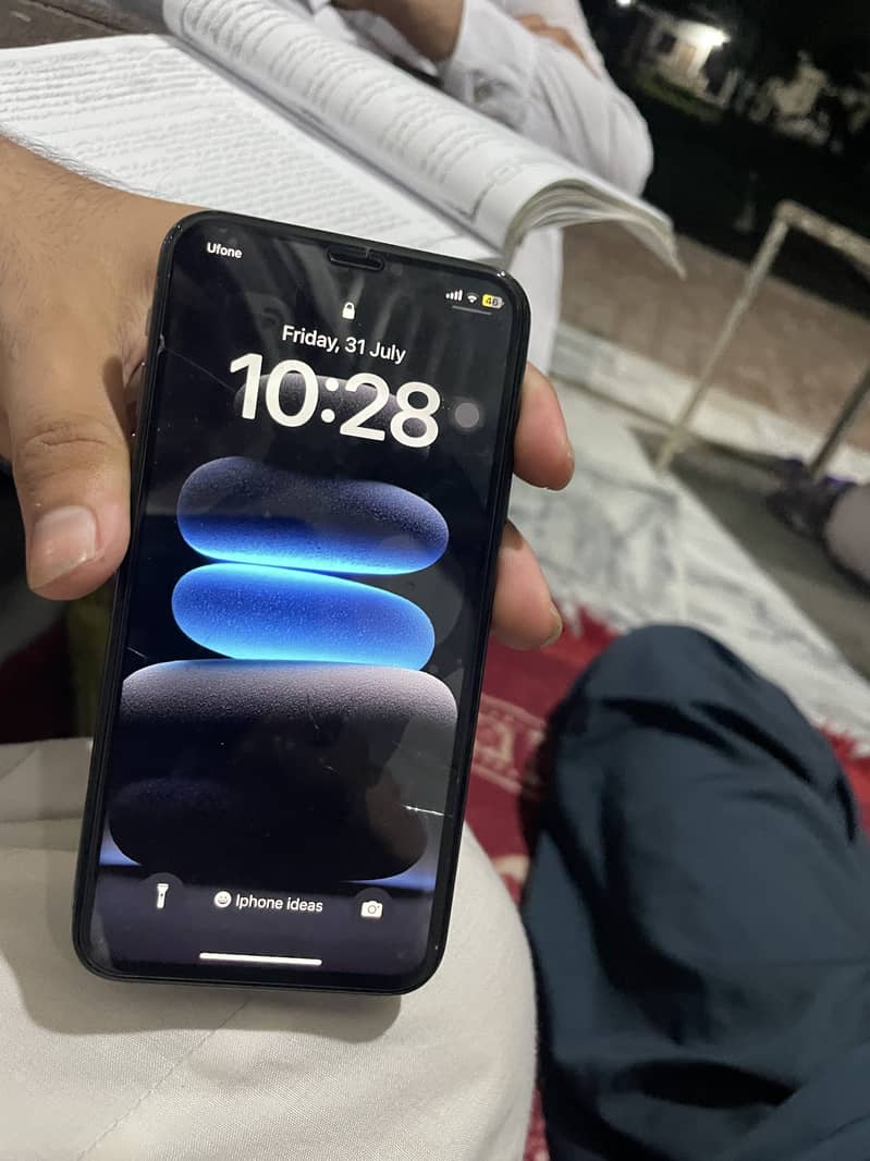 Apple iPhone X 1