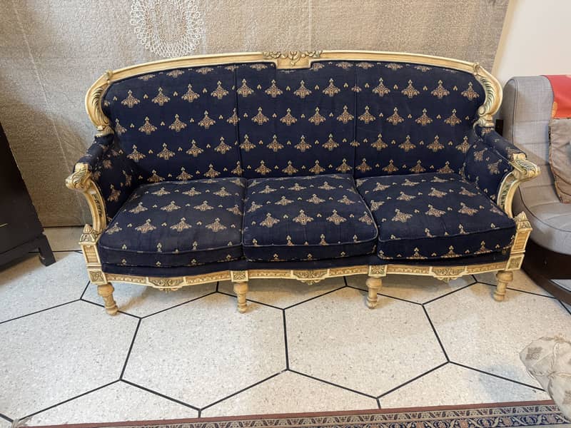 Sofa set 0