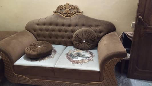 7 Seater Sofa New Condition