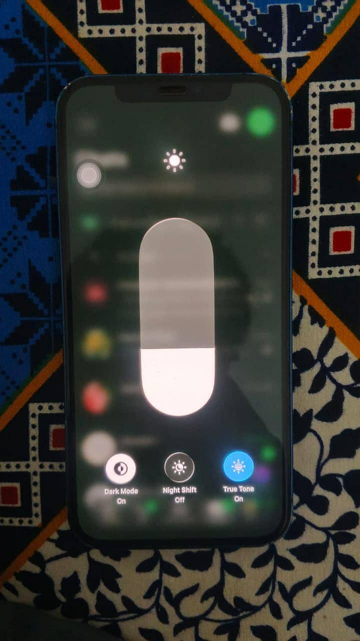 Apple iPhone 12 2