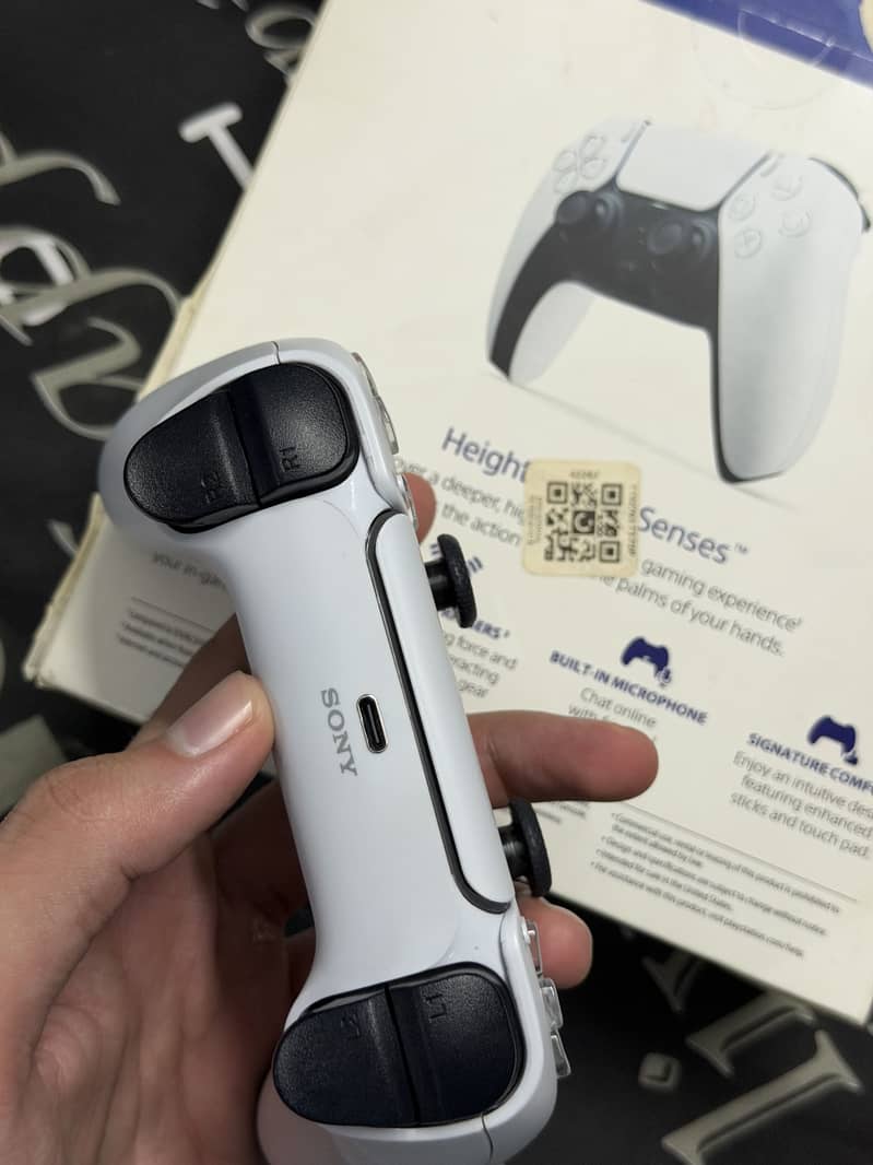 PS5 controller dual sense 6