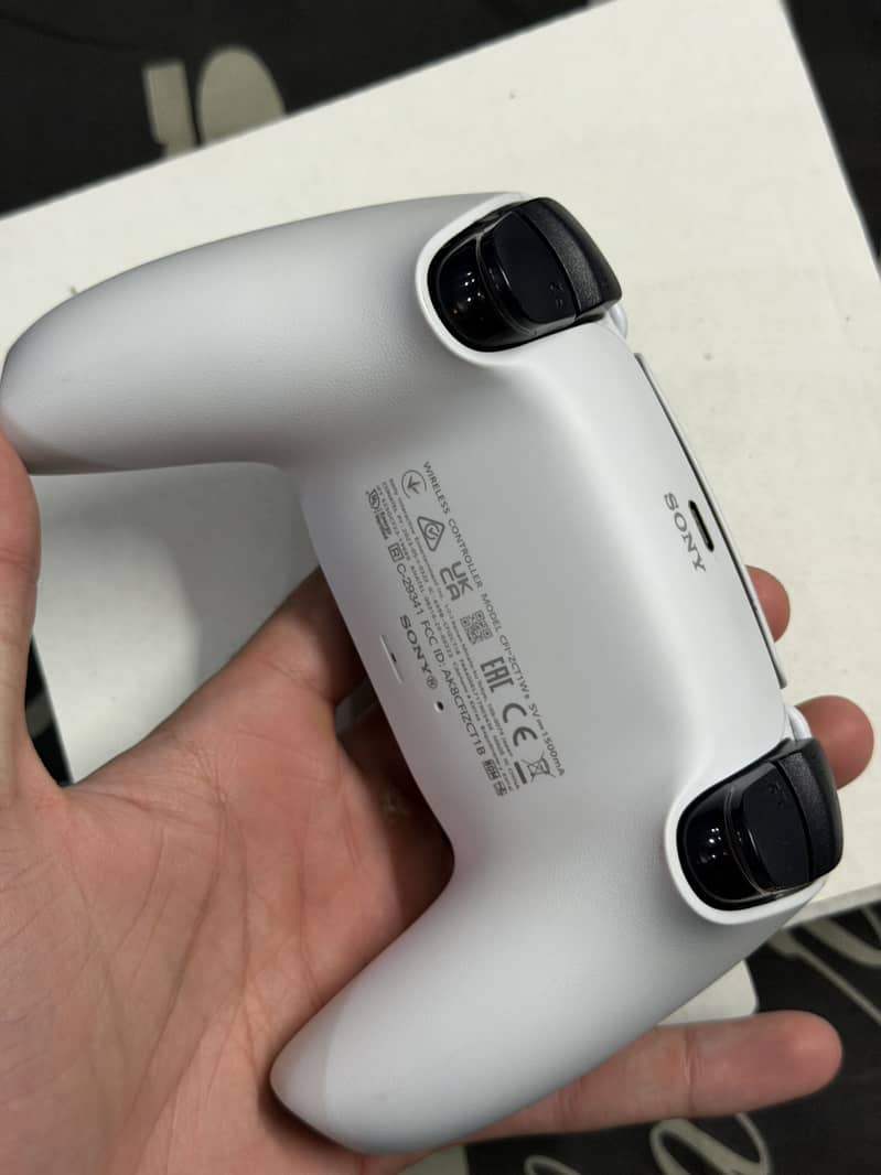 PS5 controller dual sense 7