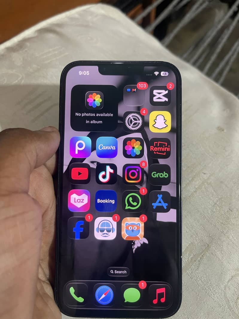 Apple iPhone 13 4