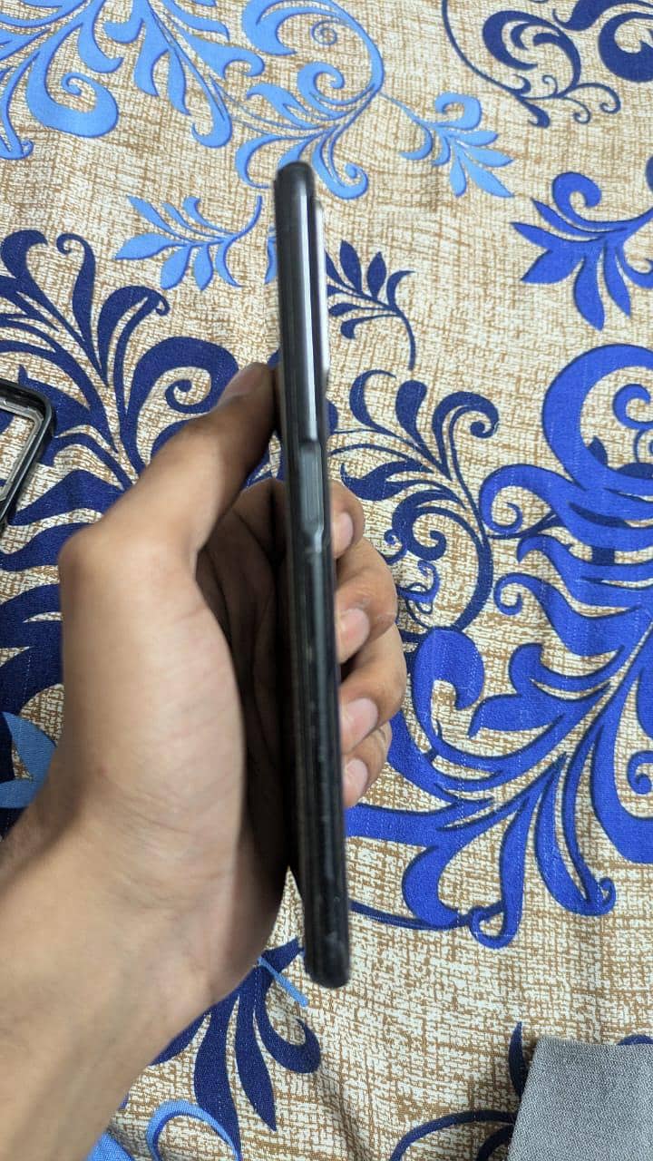 OPPO A76 0