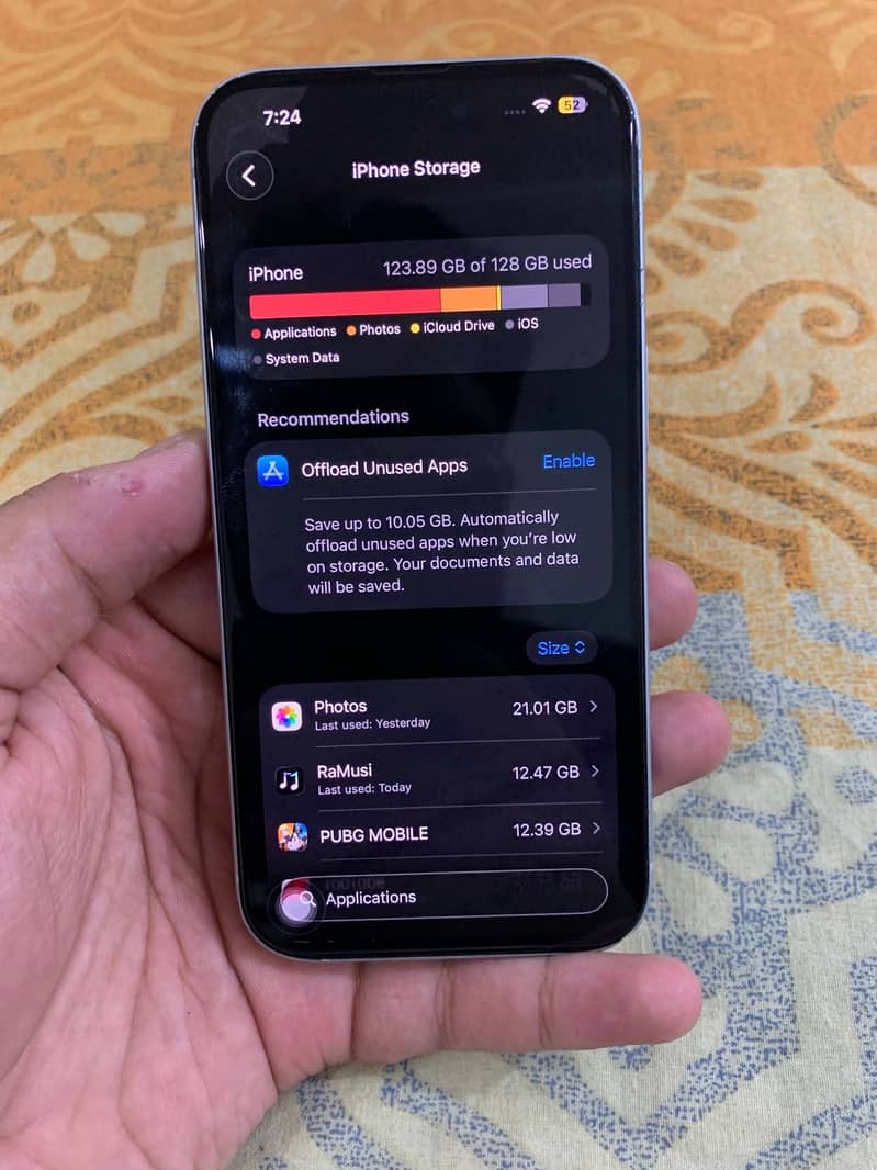 Apple iPhone 15 7