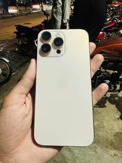 Apple iPhone 16 Pro Max