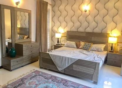 Par Day and short Time One and Two BeD Room appaertment Available Bahria Town Phase 4 and 6 Empire Heights 2 family apartment any time available