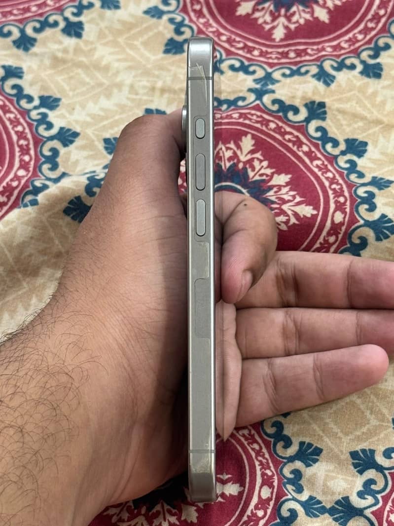 Apple iPhone 15 Pro 5