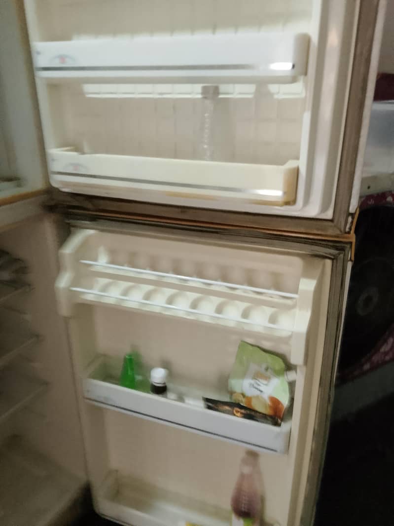 dawlance fridge 0