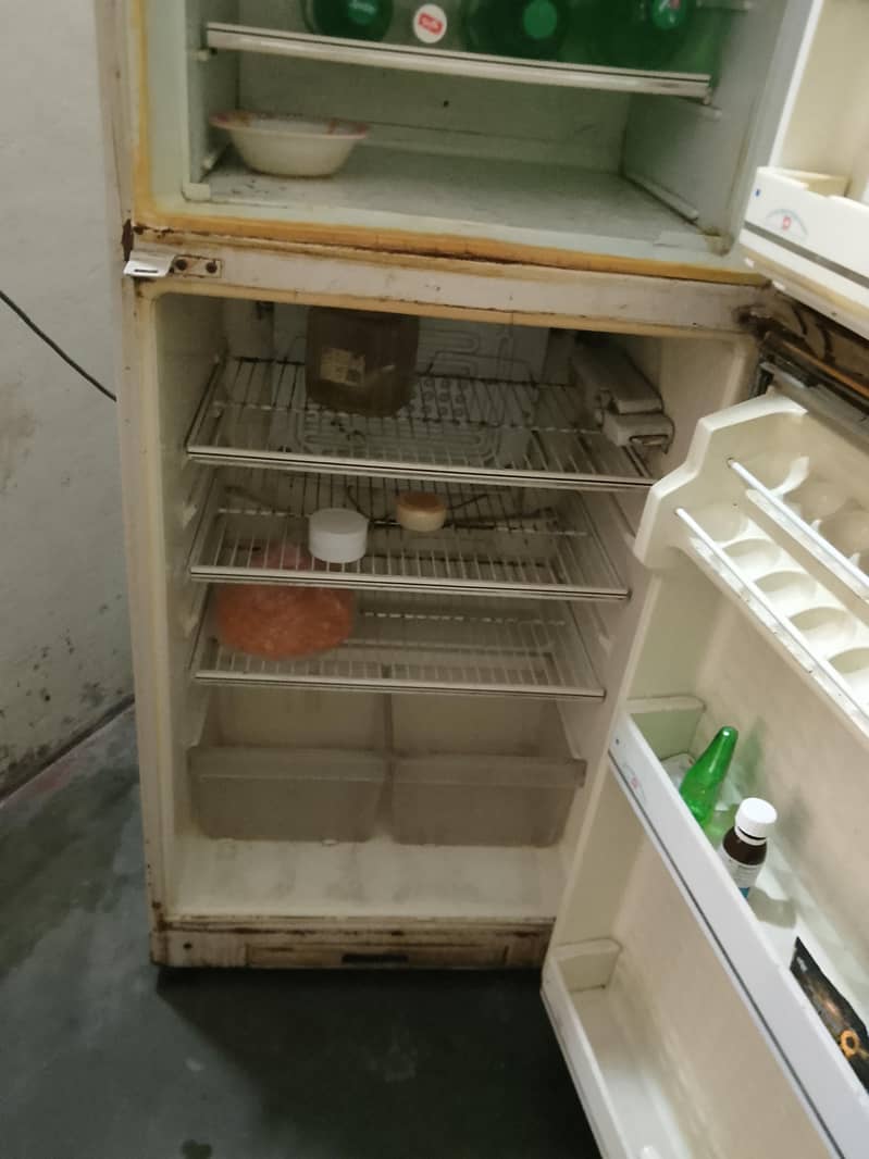 dawlance fridge 1
