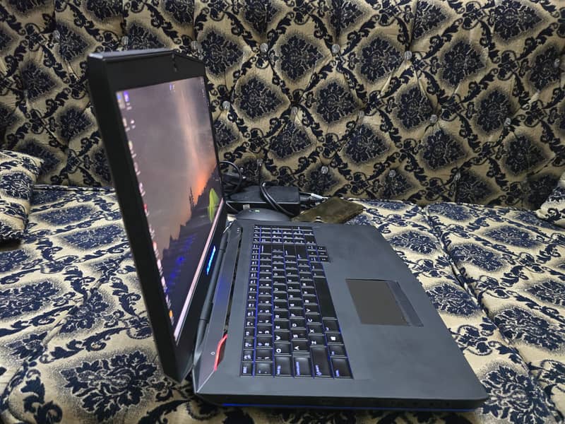 Alienware 17 R1 1