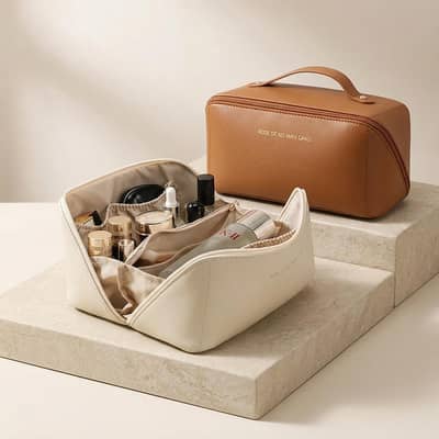  Premium Makeup Pouch