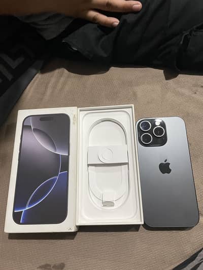 Apple iPhone 16 Pro black jv 128gb 91BH 10/10 mint waterpack with box