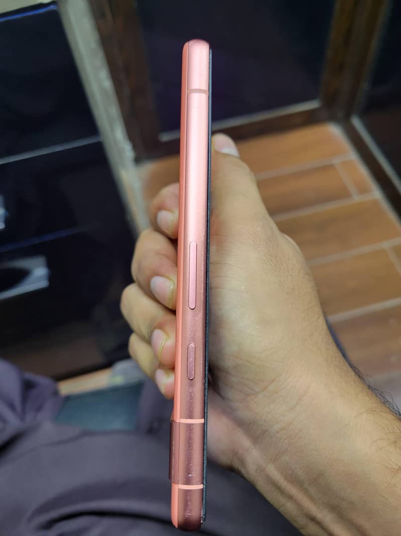 Google Pixel 7A 2