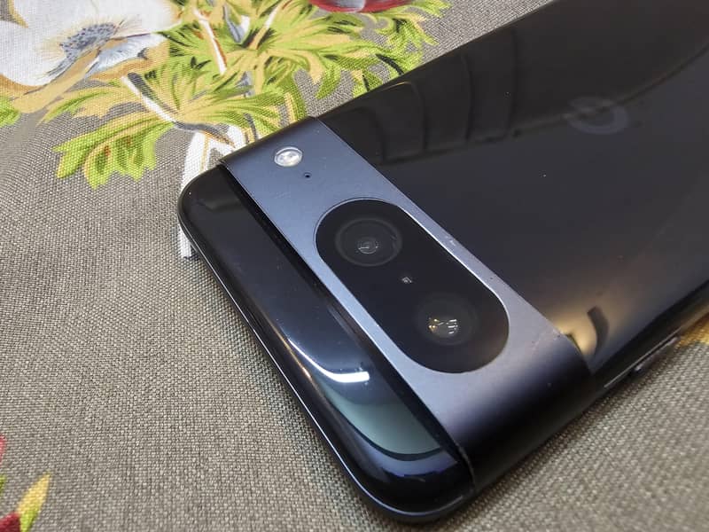 Google Pixel 8 2