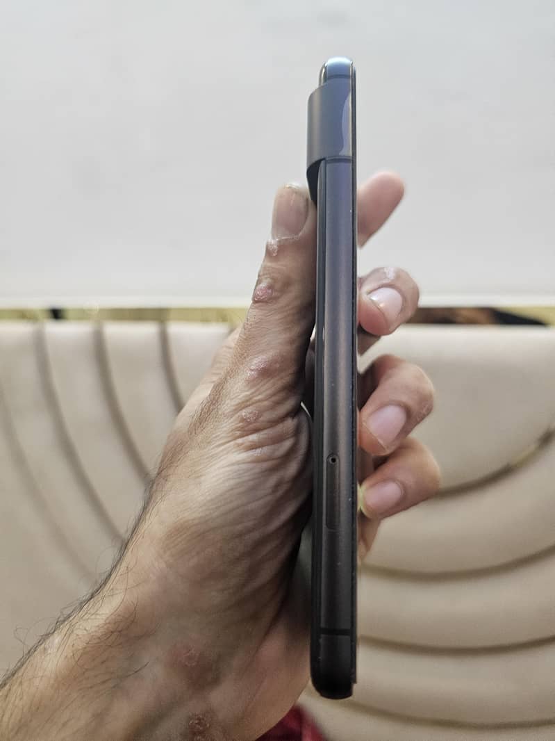 Google Pixel 8 6