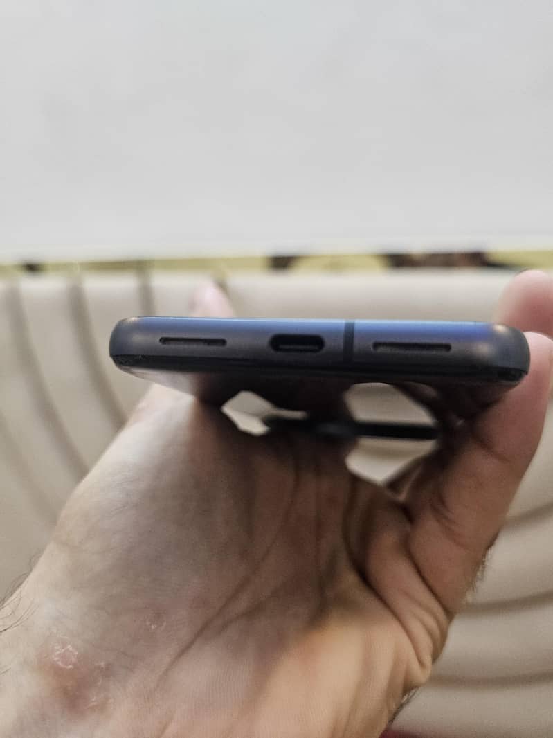 Google Pixel 8 7