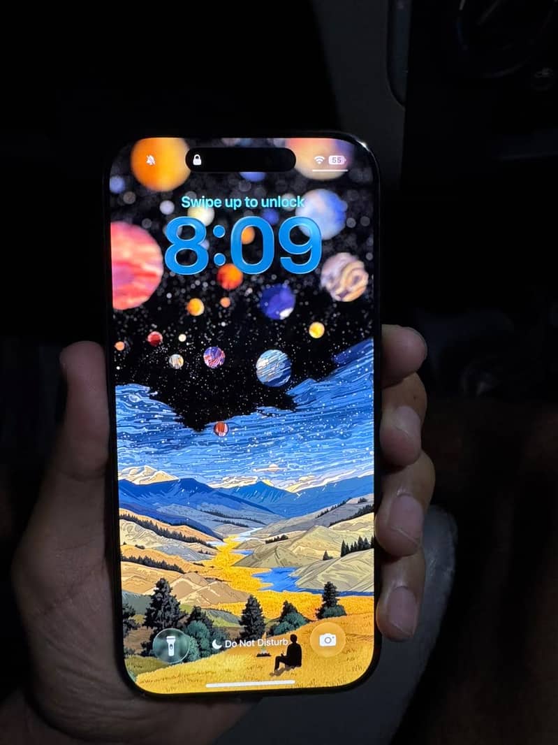 Apple iPhone 16 Pro 3