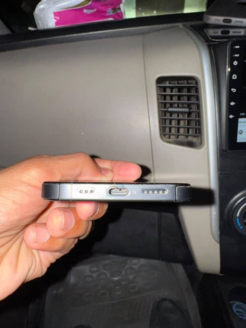 Apple iPhone 16 Pro 5
