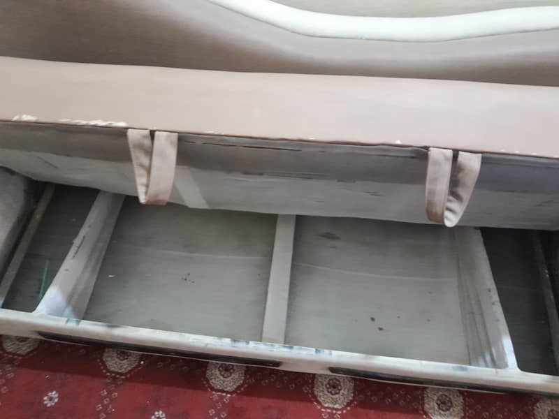 3 seater sofa 1