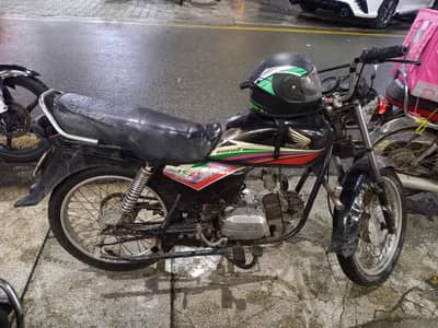 Honda pridor ha bilkul ok ha bas condition thori raf ha baqi ok ha