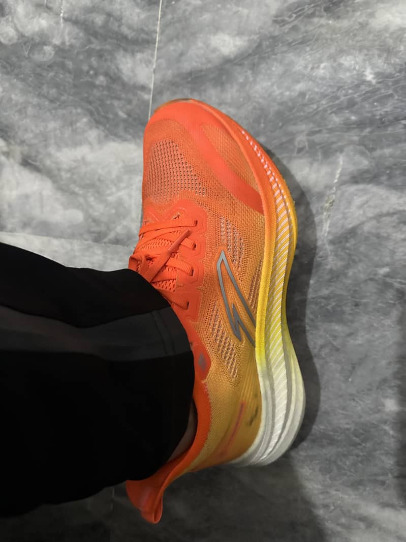 Anta Super Trainer 2