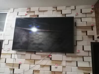 aoa dear LG ka bord instal krwaya howa Hy Netflix YouTube sab on Hy
