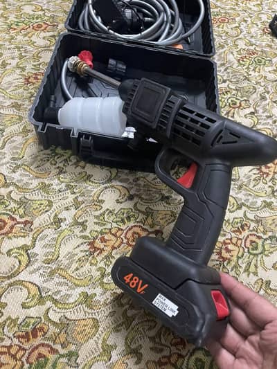 Portable pressure washer