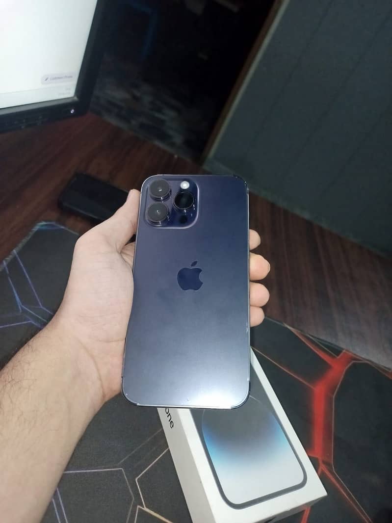 IPhone 14 pro max 3