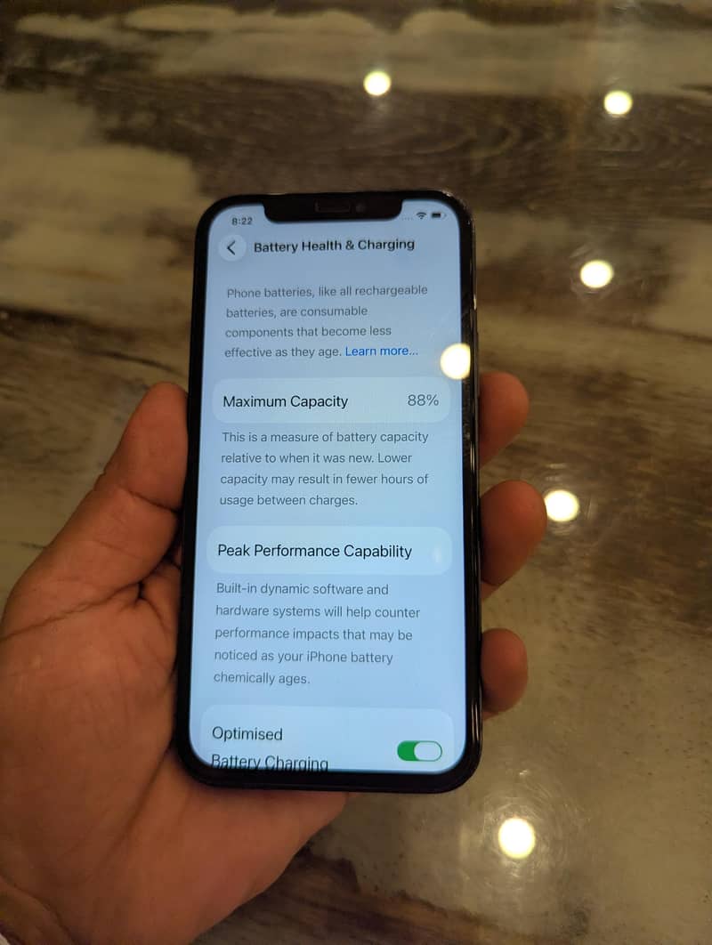 Apple iPhone 12 8