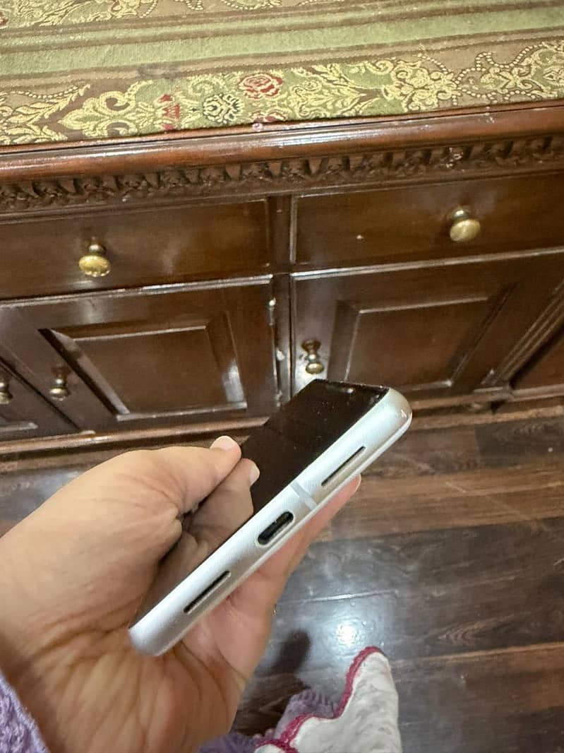 Google Pixel 7 2