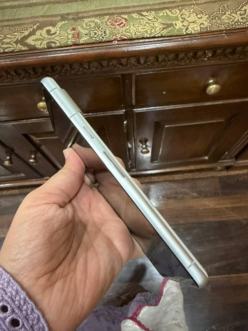 Google Pixel 7 3