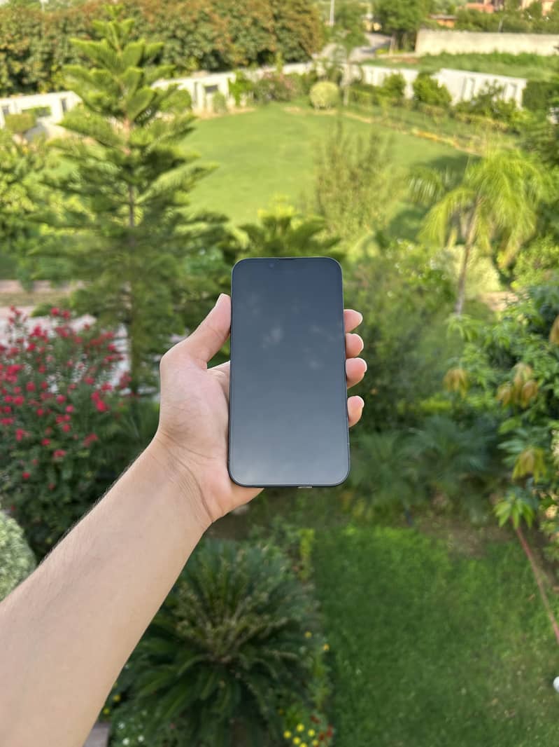 Apple iPhone 14 5