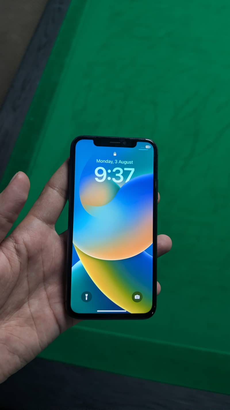 Apple iPhone X 0