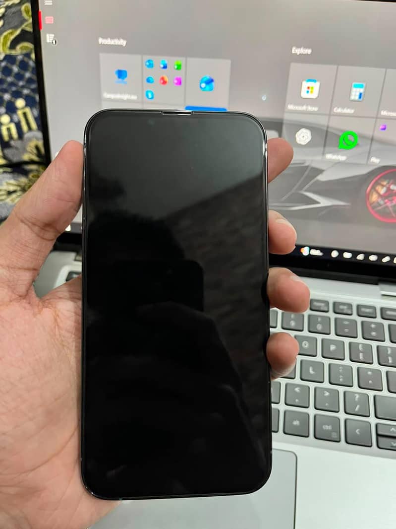 Apple iPhone 13 Pro 2