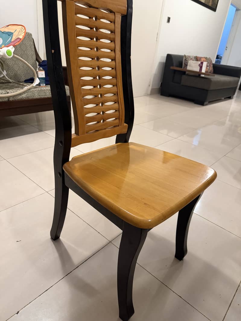 6 seater dining table. 1