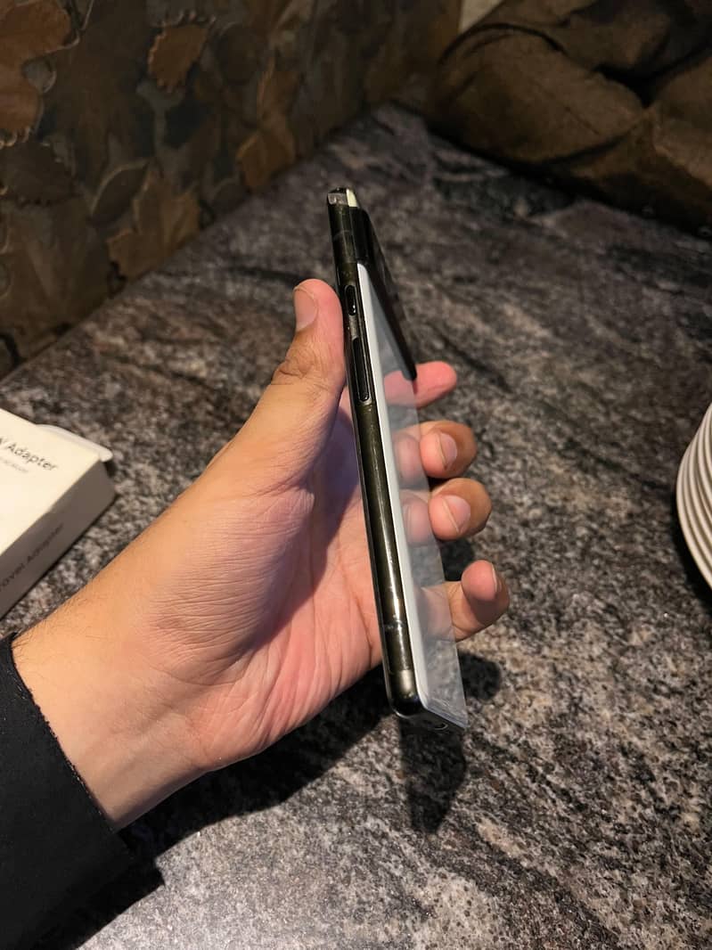 Google Pixel 6 4